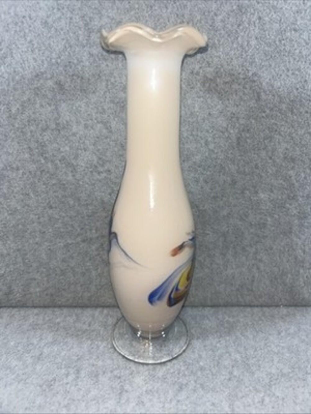 Murano 9" Art Vase With Ruffle Top And Clear Bottom - Picture 2 of 6